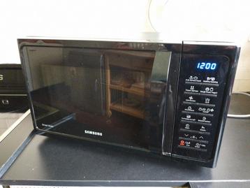 Combi hetelucht microwave samsung, Elektronische apparatuur, Microgolfovens, Ophalen, Zo goed als nieuw, Oven