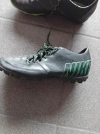 schoenen Nike, Sport en Fitness, Voetbal, Ophalen, Zo goed als nieuw, Schoenen