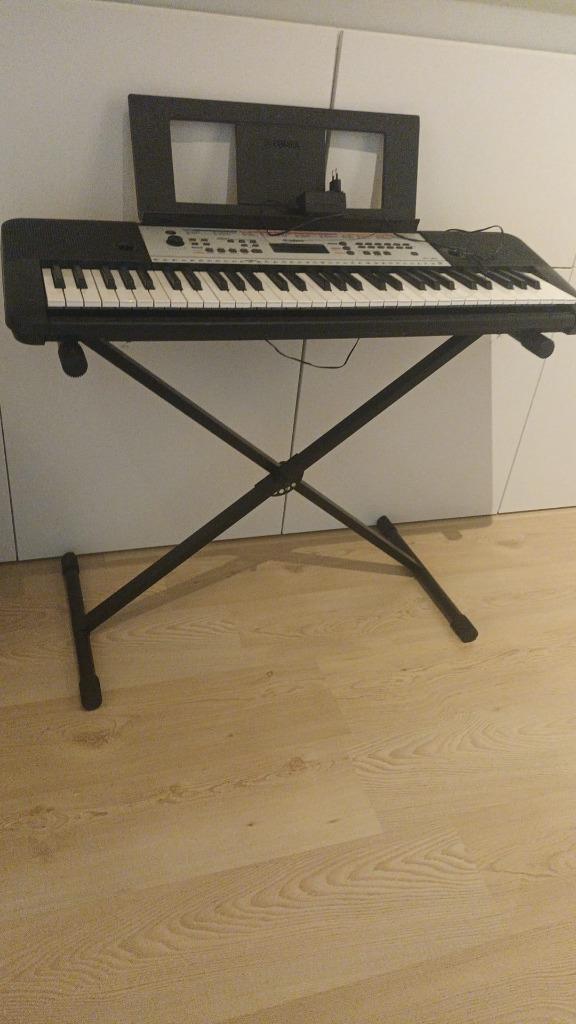 Keybord yamaha, Muziek en Instrumenten, Keyboards, Zo goed als nieuw, 61 toetsen, Yamaha, Ophalen