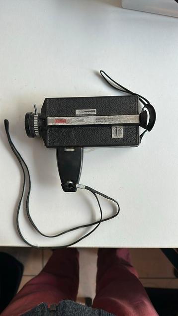 Super 8 camera beschikbaar voor biedingen