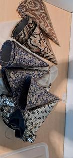 Theatrale feesthoeden, Enlèvement, Utilisé