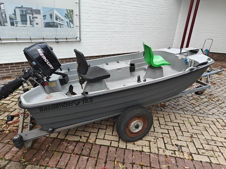 Vissersboot, Watersport en Boten, Vis- en Consoleboten, Gebruikt, Tot 10 pk, 3 tot 6 meter, Benzine, Buitenboordmotor, Ophalen