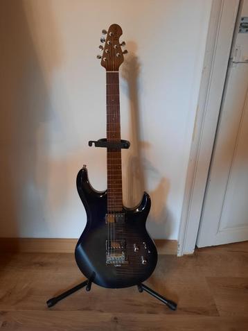 Sterling van Music Man Luke beschikbaar voor biedingen