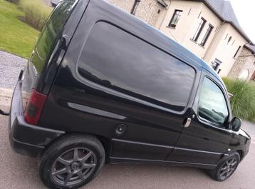 Peugeot partner 1.6 HDI ,2009 ,149000 km ,2 pers beschikbaar voor biedingen