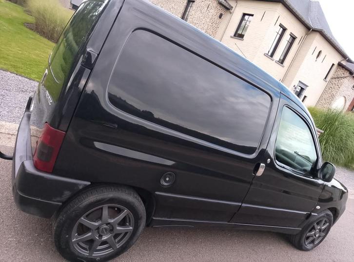 Peugeot partner 1.6 HDI ,2009 ,149000 km ,2 pers, Auto's, Bestelwagens en Lichte vracht, Bedrijf, Te koop, Airbags, Peugeot, Diesel