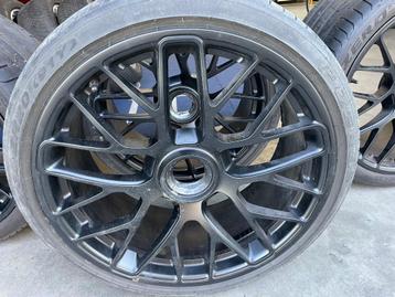 jantes et pneus beschikbaar voor biedingen