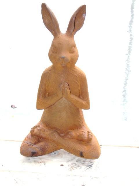 Mediterend konijn in roestig gepatineerd gietijzer..., Tuin en Terras, Tuinwanddecoratie, Nieuw, Ophalen of Verzenden