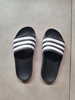 Slippers Adidas, Kinderen en Baby's, Kinderkleding | Schoenen en Sokken, Jongen, Overige typen, Gebruikt, Ophalen of Verzenden