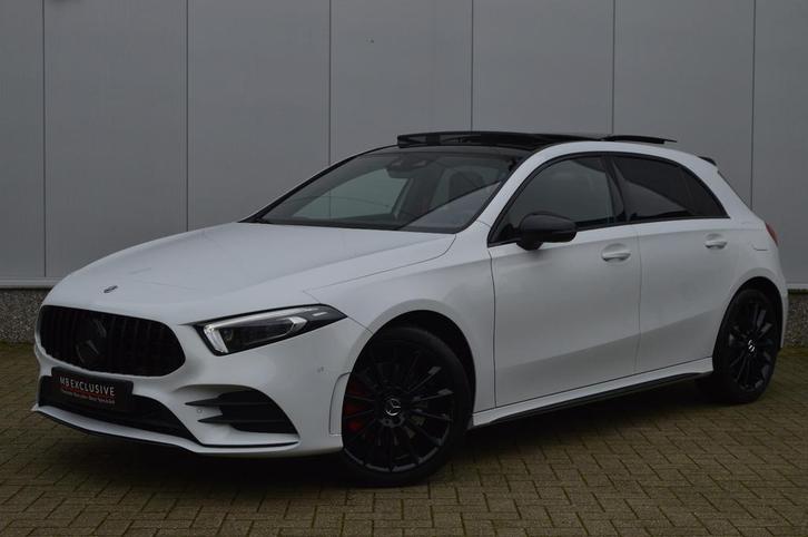 Mercedes-Benz A-Klasse 250e AMG Hybride Night Edition AUT8, Auto's, Mercedes-Benz, Particulier, A-Klasse, 360° camera, 4x4, Aangepast voor mindervaliden