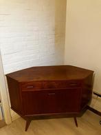 Vintage hoekkastje, Ophalen