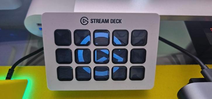 Elgato Stream Deck MK.2 White (15 toetsen), Computers en Software, Toetsenborden, Nieuw, Overige indelingen, Bedraad, Ergonomisch