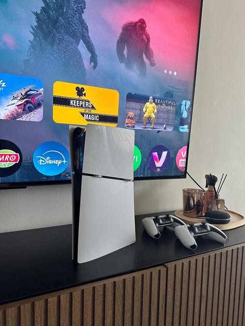Playstation 5 - slim digital edition + 2 controlles, Games en Spelcomputers, Games | Sony PlayStation 5, Zo goed als nieuw, Ophalen