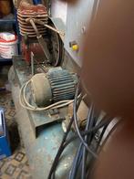 Compresseur bicylindre, Bricolage & Construction, 400 à 800 litres/min, Enlèvement, Utilisé, 100 litres ou plus