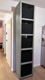 Grijze houten kolomkast, Huis en Inrichting, Kasten | Boekenkasten, Ophalen, Met plank(en), Gebruikt, 200 cm of meer