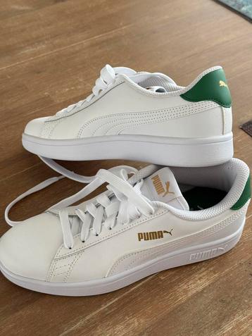 15€ NIEUW PUMA MAAT 36  dames beschikbaar voor biedingen