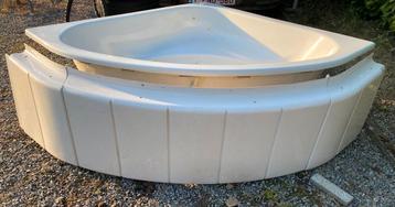 Baignoire balneo blanc  beschikbaar voor biedingen