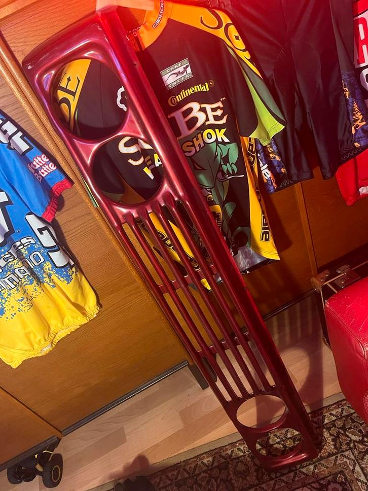 Grill vw golf mk1 ZENDER zonder lampen, Autos : Pièces & Accessoires, Carrosserie & Tôlerie, Pare-chocs, Volkswagen, Avant, Utilisé