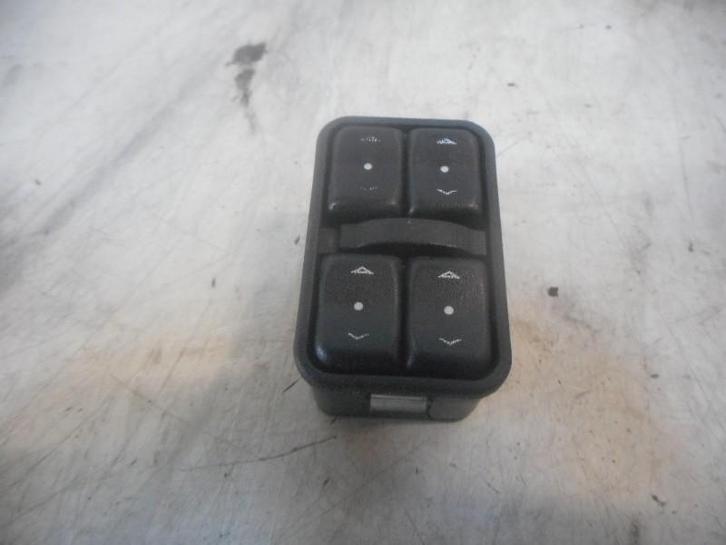 INTERRUPTEUR D'ALIMENTATION VITRE AVANT GAUCHE Zafira (F75), Autos : Pièces & Accessoires, Autres pièces automobiles, Opel, Utilisé