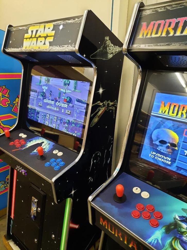 ARCADE VIDEOKAST MET 5000 SPELLEN NIEUW, Verzamelen, Automaten | Gokkasten en Fruitautomaten, Ophalen of Verzenden