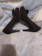 une paire des escarpins vintage p.37, Ophalen of Verzenden, Pumps