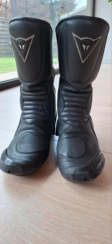Motorlaarzen Dainese maat 42 beschikbaar voor biedingen
