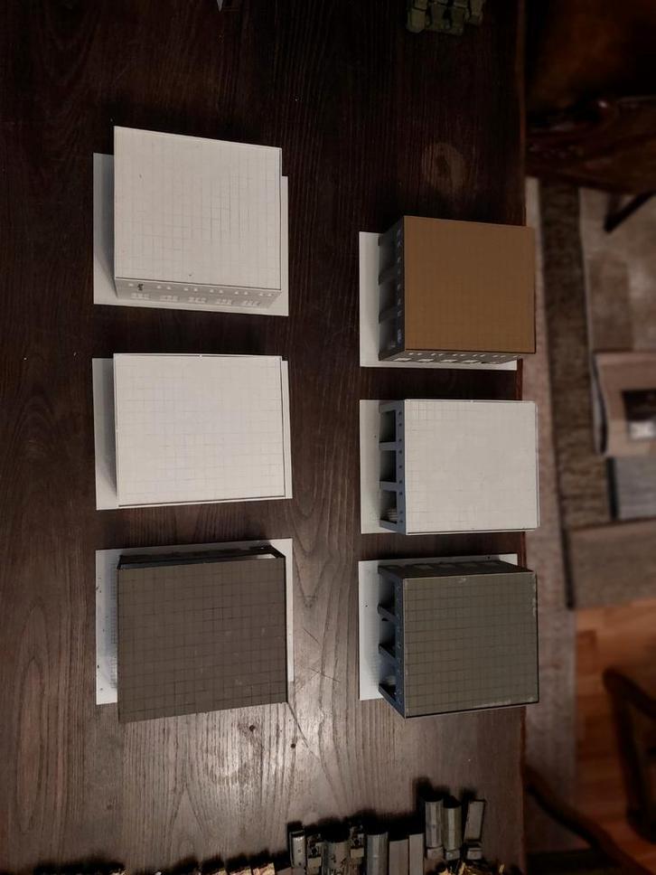 groot lot gebouwen en hangars, Hobby & Loisirs créatifs, Modélisme | Figurines & Dioramas, Envoi