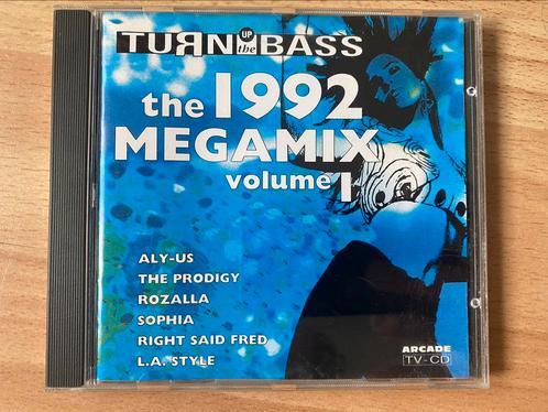 Turn up the bass 1992 megamix volume 1, Cd's en Dvd's, Cd's | Dance en House, Zo goed als nieuw, Dance Populair, Ophalen of Verzenden