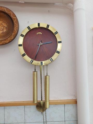 hangklok beschikbaar voor biedingen