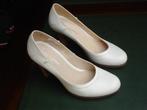 Nieuwe Linea Loresi witte pumps, dames. mt 36, Pumps, Wit, Nieuw, Ophalen of Verzenden