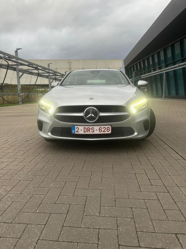Mercedes A 180D, Auto's, Mercedes-Benz, Particulier, A-Klasse, Diesel, Euro 6, 5 deurs, Automaat, Zilver of Grijs, Zwart, Ophalen