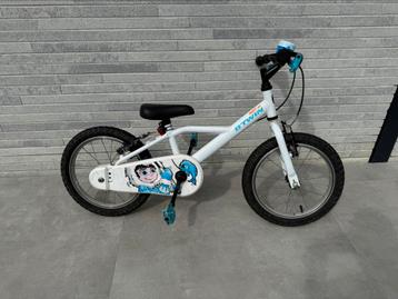  Kinderfiets Btwin 16 inch – met kettingkast beschikbaar voor biedingen