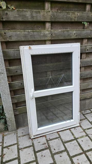 Raam te koop beschikbaar voor biedingen