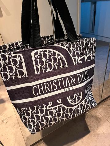 Christian Dior : Grand sac à main 