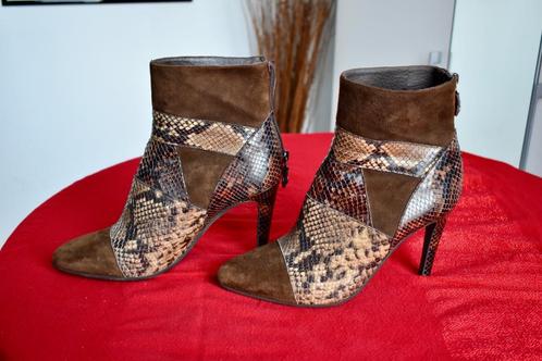 Caroline Biss Enkellaarsjes Bruin suède & slangenhuid - 40, Kleding | Dames, Schoenen, Gedragen, Lage of Enkellaarzen, Bruin, Ophalen of Verzenden