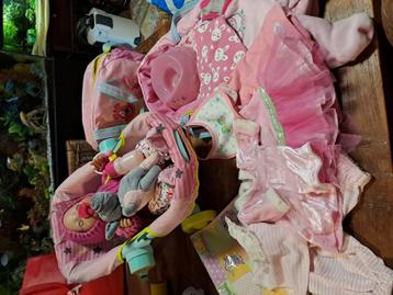 Baby born  met veel accessoires.  beschikbaar voor biedingen
