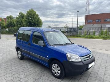 Citroën Berlingo 1.4i Benzine 5-plaat gekeurd met carpass disponible aux enchères