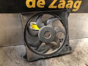 Radiateurfan van een Hyundai Santafe beschikbaar voor biedingen