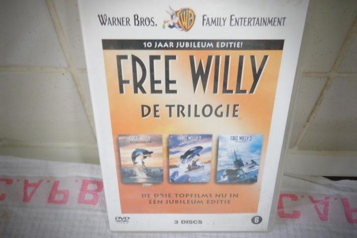 DVD Free Willy De Trilogie.10 Jaar Jubileum Editie !, Cd's en Dvd's, Dvd's | Avontuur, Zo goed als nieuw, Boxset, Vanaf 6 jaar