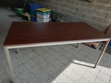 Grande table de marque MEWAF, style industriel., Enlèvement, Utilisé