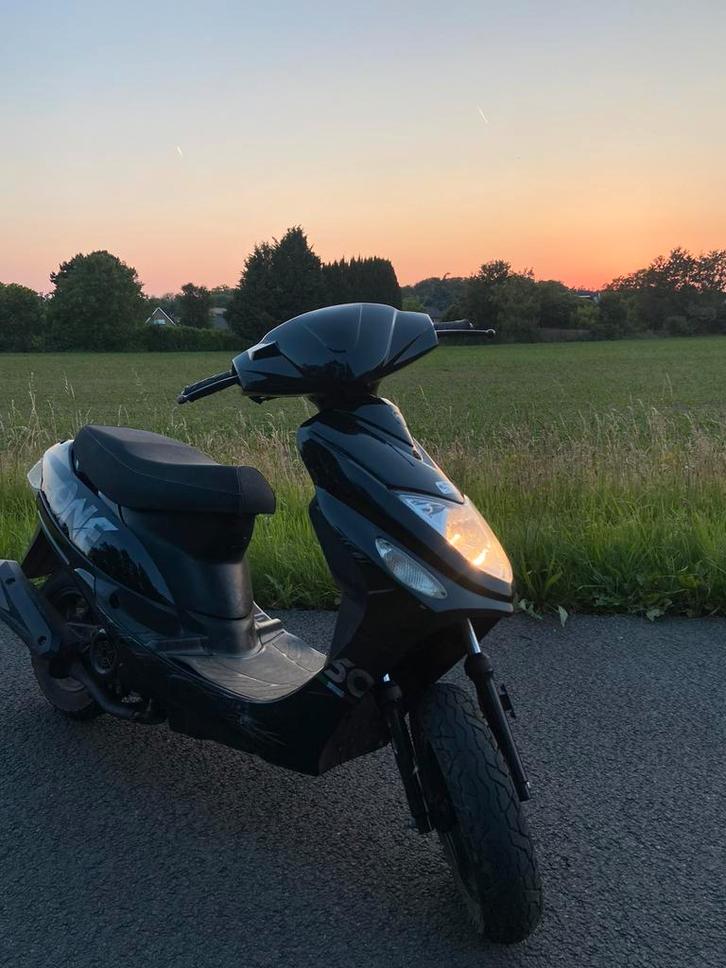 Neco one 50 scooter, Fietsen en Brommers, Scooters | Overige merken, Gebruikt, Klasse A (25 km/u), Benzine, Ophalen