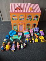 Leuk speelhuis gevuld van Dora, Enfants & Bébés, Jouets | Maisons de poupées, Comme neuf, Enlèvement ou Envoi