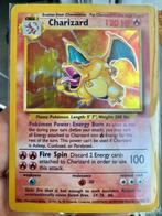 Charizard Base Set - Unlimited Pokémon Card 4/102 Holo Rare!, Hobby en Vrije tijd, Verzamelkaartspellen | Pokémon, Ophalen of Verzenden