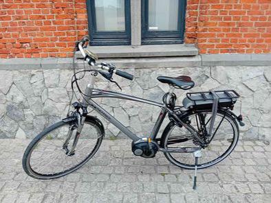 Elektrische Herenfiets BOSCH, Fietsen en Brommers, Elektrische fietsen, Zo goed als nieuw, Ophalen of Verzenden