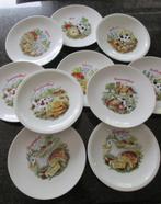 10 assiettes à fromage en porcelaine+plat de présentation, Enlèvement ou Envoi, Porcelaine