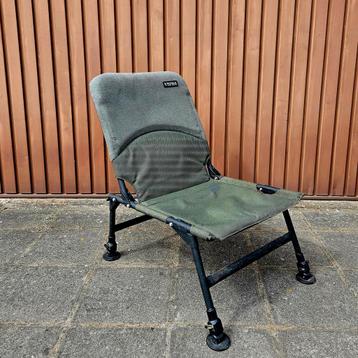 Karperstoel beschikbaar voor biedingen