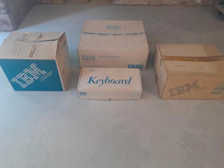 IBM dozen en insert, Computers en Software, Vintage Computers, Ophalen of Verzenden