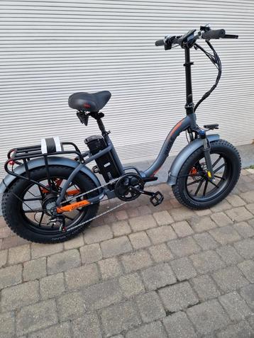 Fiets te koop beschikbaar voor biedingen