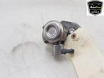 BRANDSTOFPOMP MECHANISCH BMW X5 (F15) (|13518604229|), Gebruikt, BMW