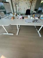 4 IKEA bureaus van 160 cm + 3 bureaustoelen, Ophalen, Zo goed als nieuw, Bureau
