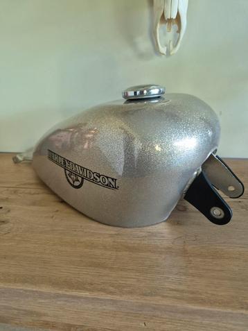 Harley Davidson Sportster Forty Eight Tank beschikbaar voor biedingen